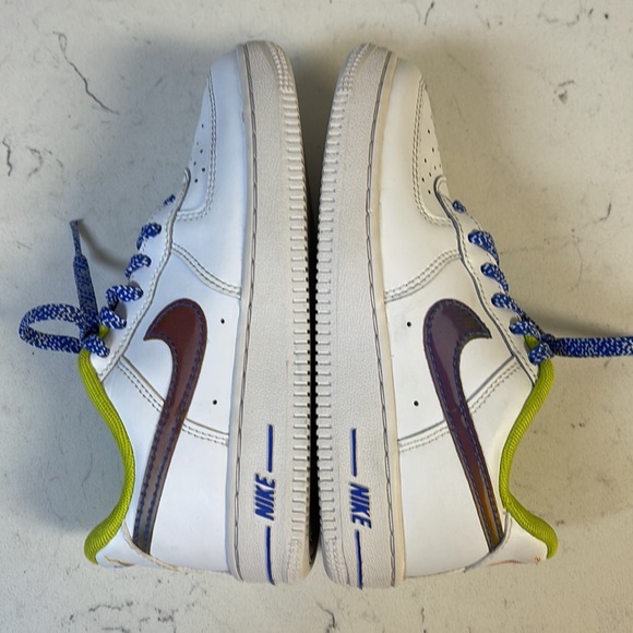 Nike Air Force 1 LV8 "Phygital" Grade School Boys' Shoe Size 1Y (DQ7770-100) - Picture 8 of 17